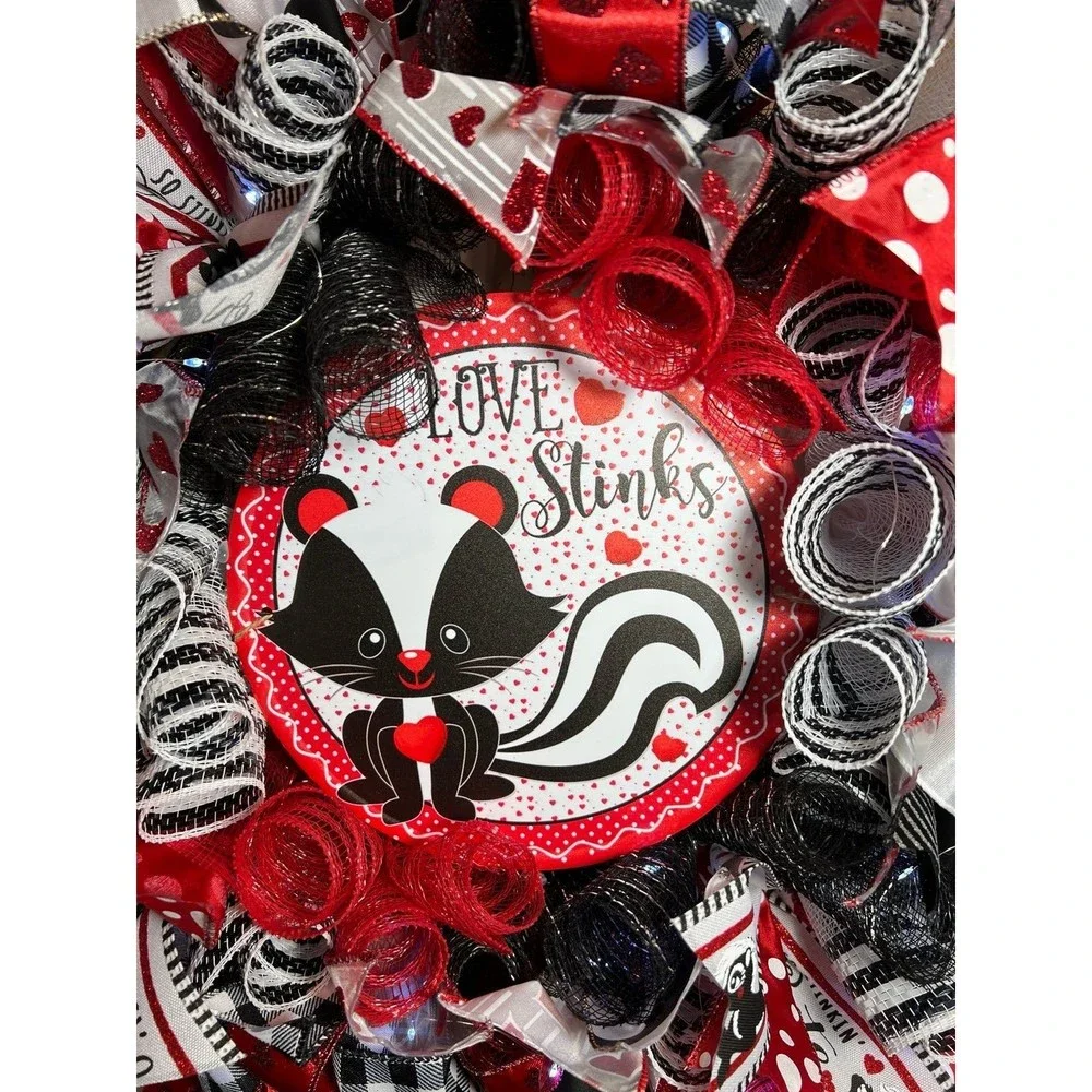 Handmade Anti Valentine’s Love Stinks Skunk Ribbon Prelit Wreath 22 ins LED